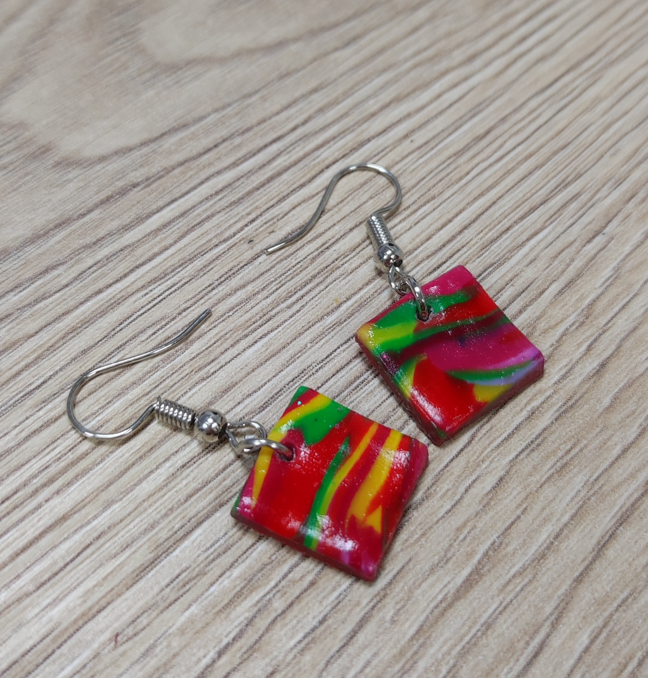 Pendientes de arcilla polímerica